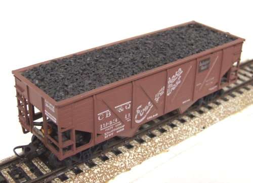 ATHEARN HO: CB&Q American 2Bay Hopper with Coal Load in Good used & unboxed condition