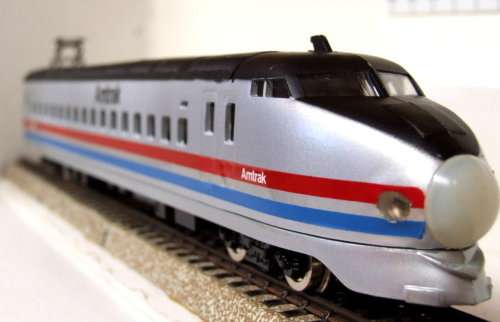 MODEL POWER HO: AMTRAK High Speed Loco in Like New Operating Boxed Condition  (China)