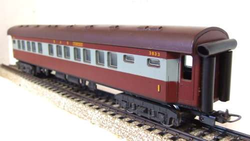 LIMA HO: Vintage SAR "Trans Karoo" 1cl Passenger Coach in Good Un-boxed used condition(RSA)