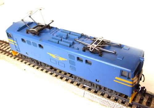 LIMA HO: SAR Blue Train E5 Locomotive in Good un-boxed Operating condition.(Italy)