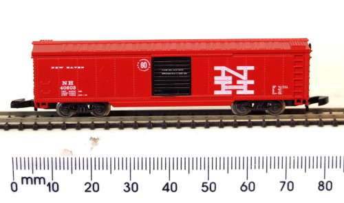 MARKLIN Z: Mini Club NH 60' Reefer (# 8673) in Like New boxed condition (Germany)