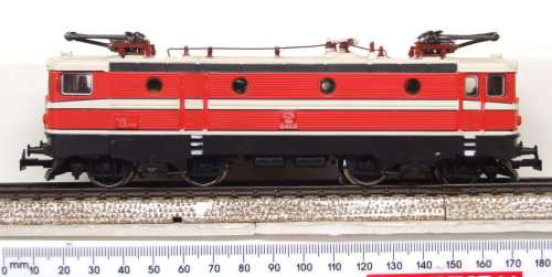 SPECIAL MARKLIN HO: 3041 Austria Series 1043.01 ÖBB in Like New un-boxed condition (Germany)