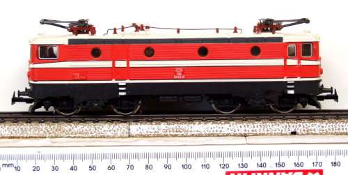SPECIAL MARKLIN HO: 3041 Austria Series 1043.01 ÖBB in Like New un-boxed condition (Germany)