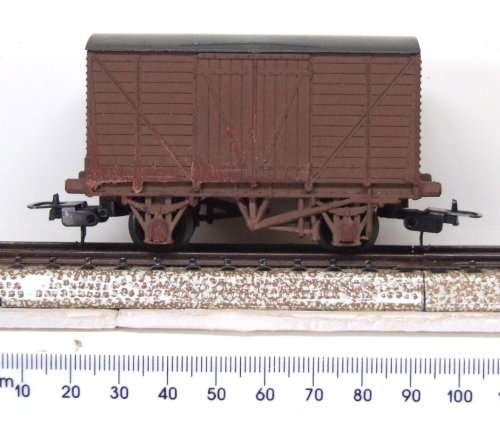 LIMA OO:  English Painted Freight Wagon in Fair condition(Italy)