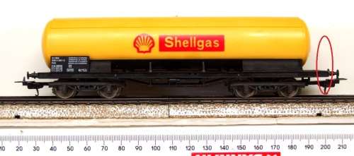LIMA HO: SHELLGAS Tanker Wagon in fair un-boxed condition (Italy)