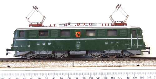 MARKLIN HO: Vintage All Metal SBB Electric Loco in Fair Used un-boxed condition (Germany)
