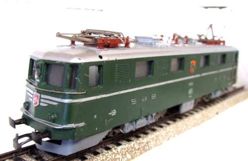 MARKLIN HO: Vintage All Metal SBB Electric Loco in Fair Used un-boxed condition (Germany)