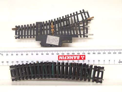 LIMA HO: 4pc Mixed Matal Track in Fair Used Un-boxed condition.(Italy))