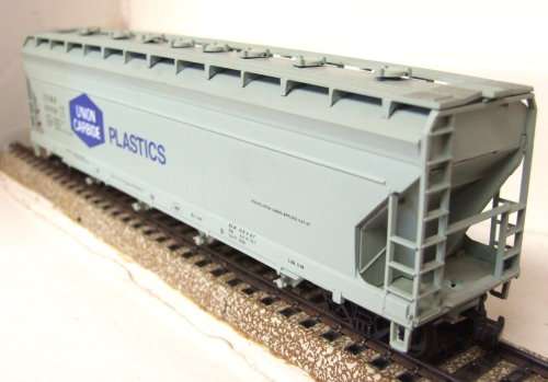 ATHEARN HO: Detailed Modern 60` UB Plastics 4 Bay Hopper in Good used & un-boxed condition(Italy)