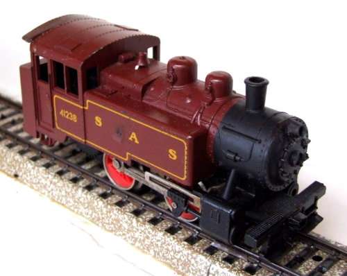 LIMA HO: Vintage SAR 0-6-0 Steam Loco in Fair Operating, Used Condition  (Italy)