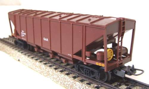 LIMA HO: SAR 3 Bay Grain Carrier in Like New un-boxed condition (Italy)