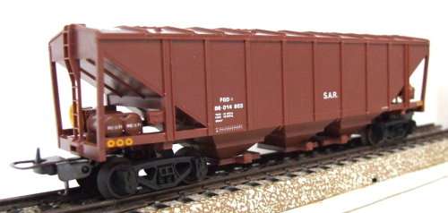 LIMA HO: SAR 3 Bay Grain Carrier in Like New un-boxed condition (Italy)