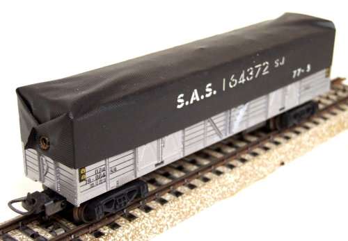 LIMA HO: Silver SAR OZ Wagon with Tarpaulin in Good un-boxed condition (Italy)