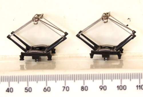 LIMA HO: 1pr SAR E5 Locomotive Pantographs  in Good condition for Parts.(Italy)