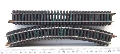 LIMA HO: 22pc Metal Track(12x 403030+10x 403020) in Good Used Un-boxed condition.(Italy))