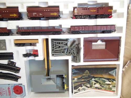 LIMA  HO: SAR E919 Electric Freight/Coal Train Set (107400 AA) in Very Good boxed condition (Italy)