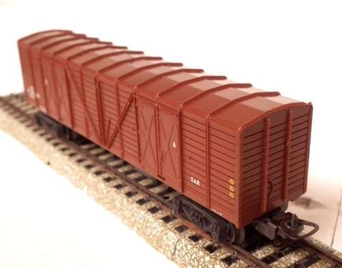 LIMA HO: Brown SAR OZ Wagon in Good Used Un-boxed condition (Italy)
