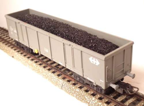 LIMA HO: European Coal Carrier with Load in Fair unboxed condition (Italy)