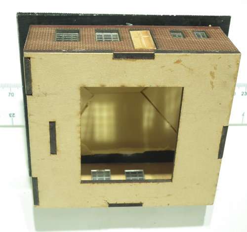 SCENERY HO:  South African Post Office Building in Good Un-boxed condition(RSA)