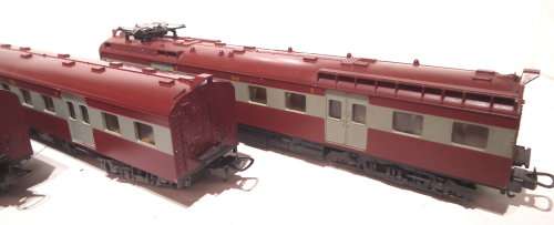 LIMA  HO: SAR Suburban Train Set (149746GP) in Very Good boxed condition (Italy)