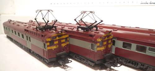 LIMA  HO: SAR Suburban Train Set (149746GP) in Very Good boxed condition (Italy)