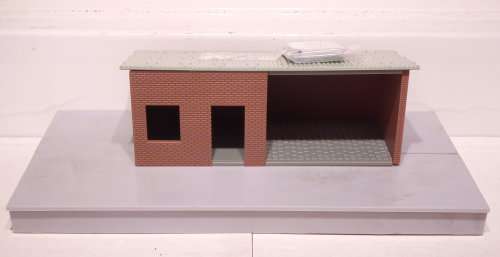 SCENERY OO: English Country Siding with Platform in New Partly Assembled Un-Boxed condition