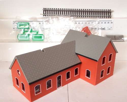 SCENERY OO: English Station Building with Track in New Partly Assembled Un-Boxed condition(China)