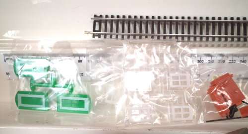 SCENERY OO: English Station Building with Track in New Partly Assembled Un-Boxed condition(China)