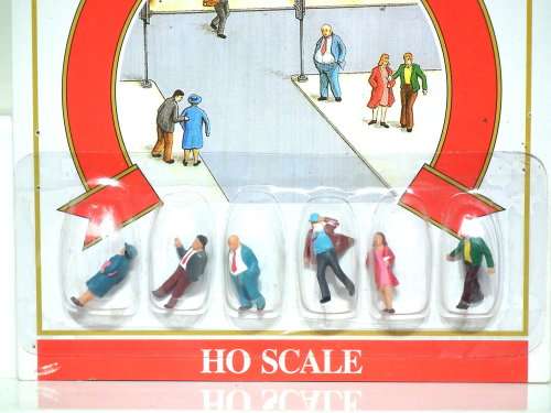 MODEL POWER HO: 6pc Standing People in Good Painted condition.
