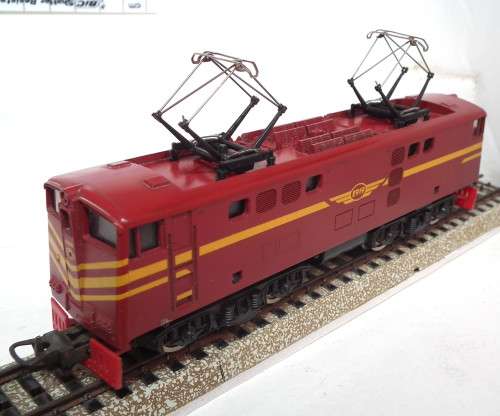 LIMA HO:  Red SAR `Suburban`  E5 Locomotive in Good un-boxed Operating condition.(Italy)