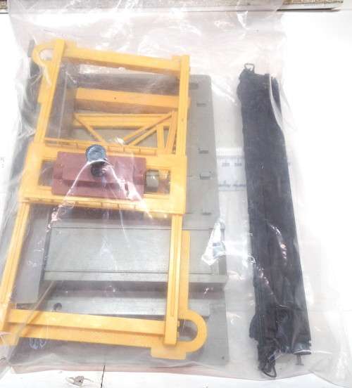 LIMA HO:  Original Container Truck Loading Gantry in Fair Used Incomplete condition.(Italy))