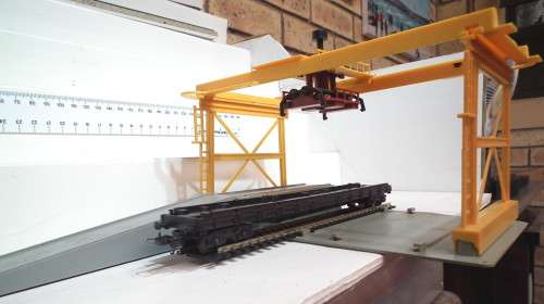 LIMA HO:  Original Container Truck Loading Gantry in Fair Used Incomplete condition.(Italy))