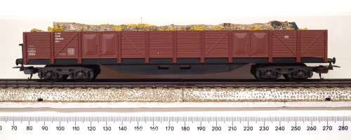 LIMA HO: European Freight Wagon with Log Load in Good un-boxed condition (Italy)
