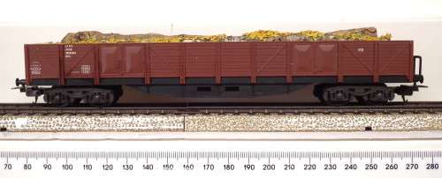 LIMA HO: European Freight Wagon with Log Load in Good un-boxed condition (Italy)
