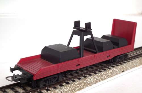 LIMA HO: Vintage SNCF Recovery Crane Support Wagon in Fair Un-Boxed, Used condition(Italy)
