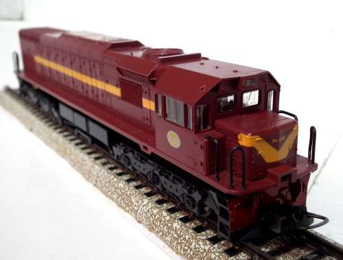 LIMA HO: Original SAR Class 34 Diesel Loco Running Number 228 in Good Used Un-boxed condition(Italy)