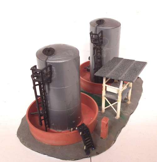 SCENERY HO:  SHELL Fuel Depot in FAIR Un-boxed, Used condition