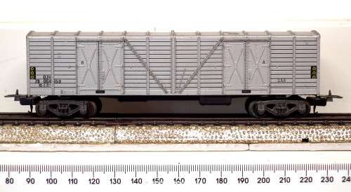 LIMA HO:  Silver SAR OZ Wagon in Fair un-boxed condition (Italy)