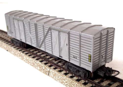 LIMA HO:  Silver SAR OZ Wagon in Fair un-boxed condition (Italy)