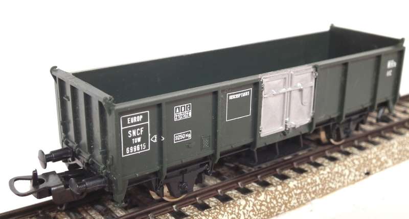 LIMA HO: SNCF Coal Wagon in Good Used Boxed condition (Italy)