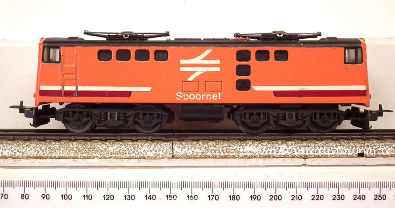 LIMA HO: Custom `SPOORNET` E5 Locomotive in Good Un-boxed Operating condition.(Italy)