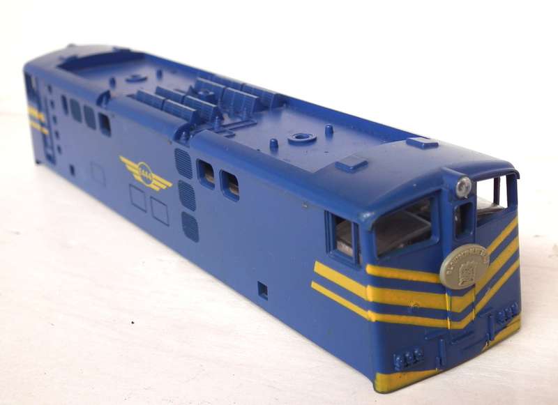 LIMA HO: SAR Blue Train E5 Locomotive Body  in Very Good Used condition.(Italy)
