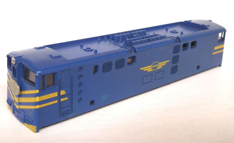 LIMA HO: SAR Blue Train E5 Locomotive Body  in Very Good Used condition.(Italy)