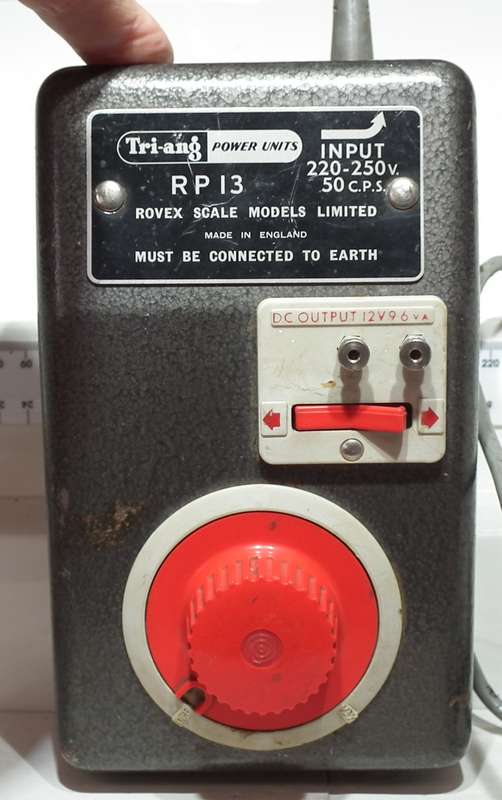 TRI-ANG POWER SUPPLY:  12V DC Power Supply/Controller in good un-boxed condition(England)