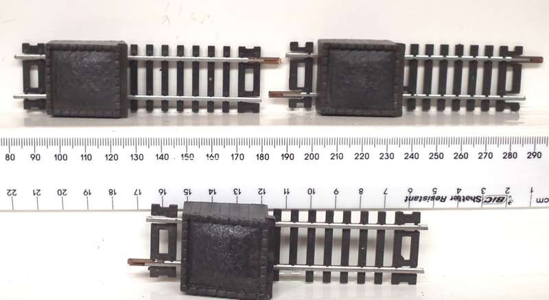 LIMA HO:  3x Coal Bunker Track End Buffer Stops in Good Used condition(Italy)
