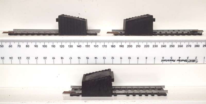 LIMA HO:  3x Coal Bunker Track End Buffer Stops in Good Used condition(Italy)