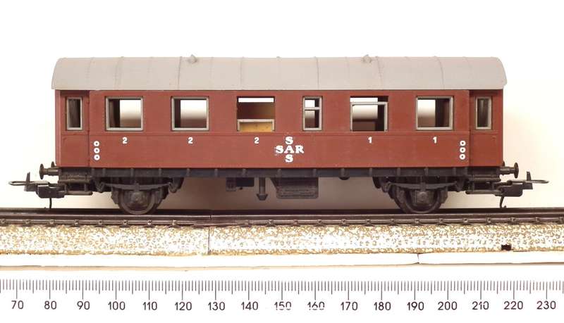 LIMA HO: SAR Junior Passenger Coach in Good Un-Boxed Used Condition (Italy)