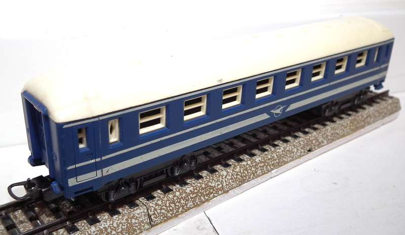 LIMA HO: SAR Junior Blue Train Passenger Coach in Fair unboxed used condition (Italy)