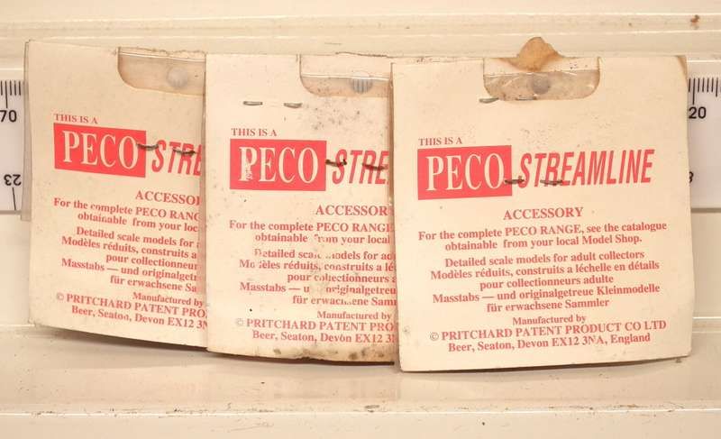 PECO HO/OO:  3pk of New Sleeper Type Track End Buffer Stops.(England)