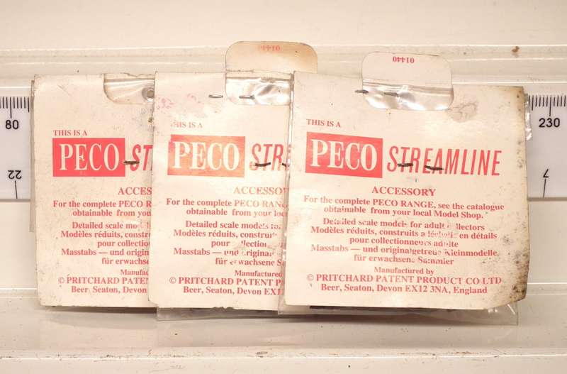 PECO HO/OO:  3pk of New Sleeper Type Track End Buffer Stops.(England)